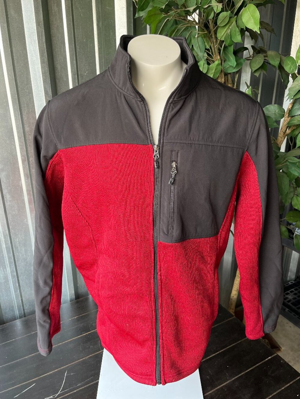 Swiss Tech Full Zip Fleece Jacket - Men Size XL - Heavyweight